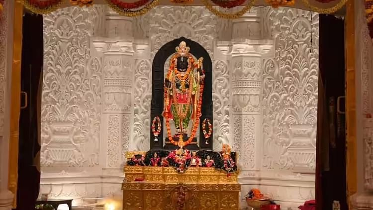Ayodhya Ram Mandir : दस दिनों में रामलला को 12 करोड़ का चढ़ावा, ऑनलाइन भी खूब मिल रहा है दान
