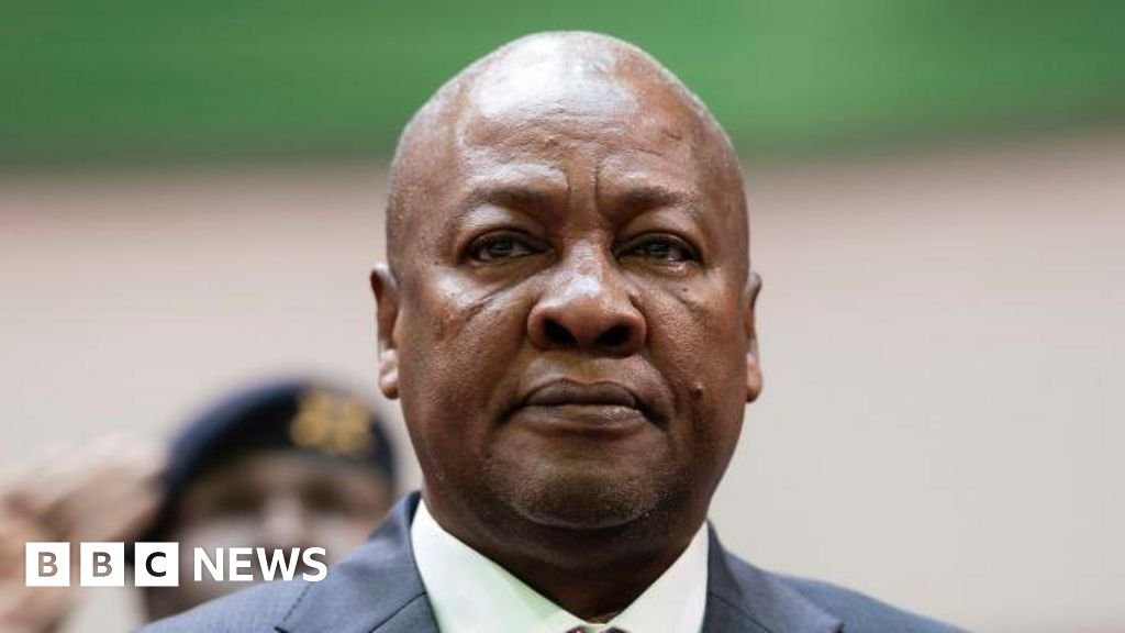 Deportees sue Ghana’s government over “illegal’ detention