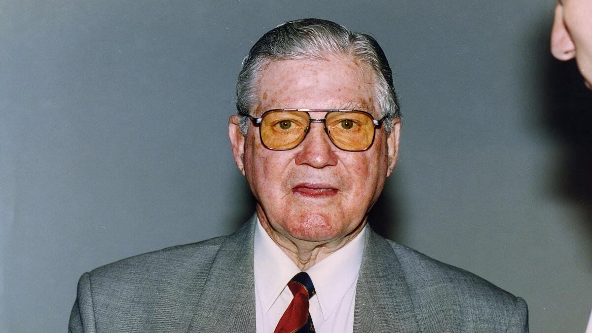 Oldest living Test cricketer Neil Harvey turns 97