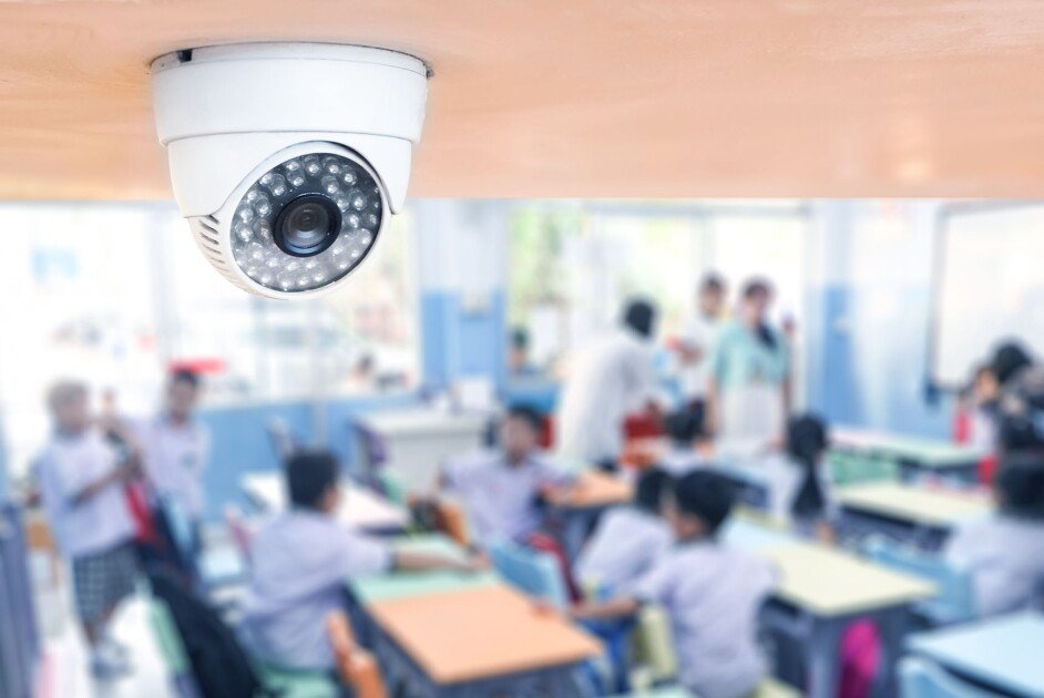 How to Use School Security Cameras Effectively: 5 Tips (DOWNLOADABLE)